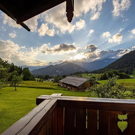 Antenbichllehen Lägenhet *